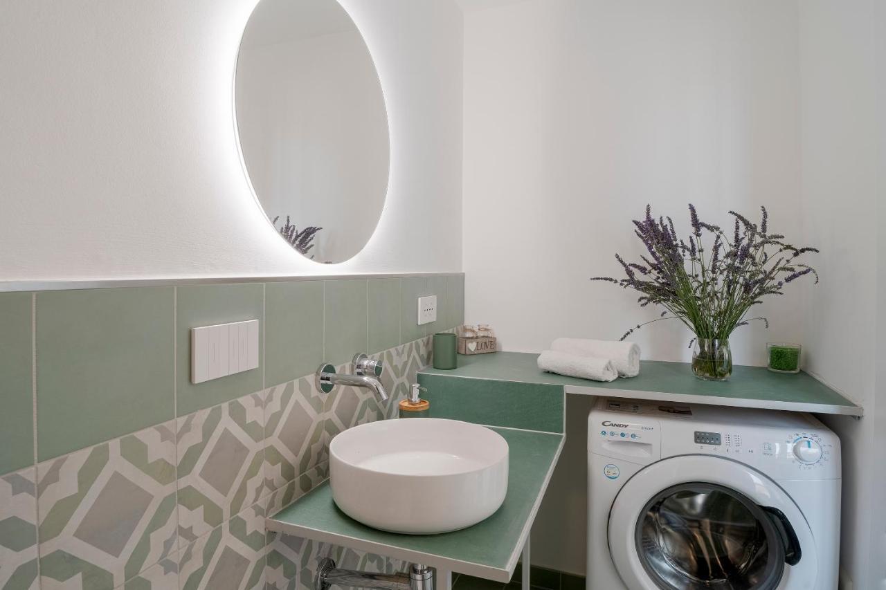 Oliva Apartment Imperia Eksteriør billede